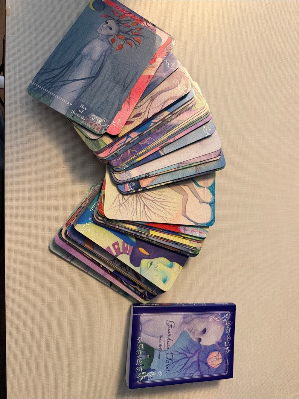 Guardian Tarot Deck by Beth Seilonen - Beautiful Artwork - Picture 7 of 7